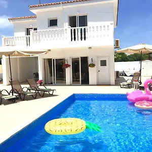 katerina-ayia-napa.hotelsatayianapa.com/